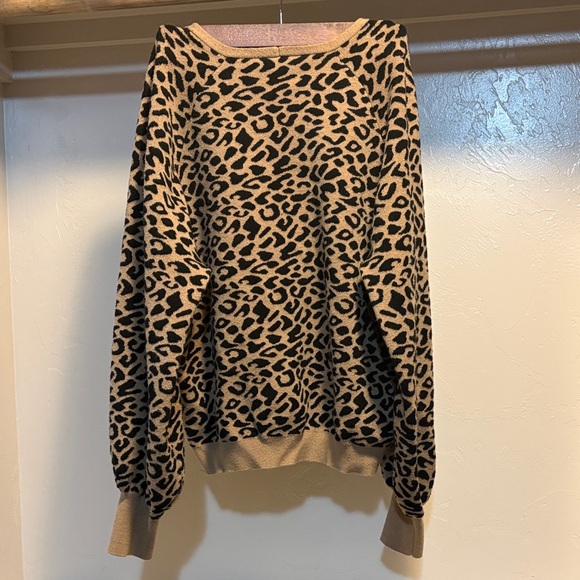 Philosophy Tan Leopard V-Neck Sweater - Picture 4 of 4